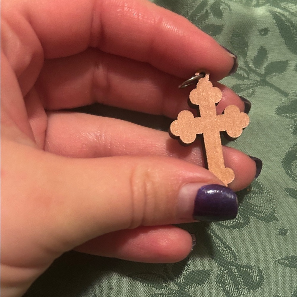 ❤️2/$15 Wooden cross pendant with abalone shell for necklace - Picture 3 of 3